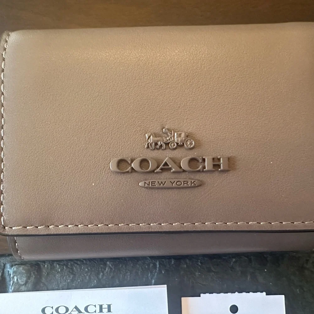Coach Dark Stone Micro Wallet NWT Tonal Hardware - Picture 4 of 10
